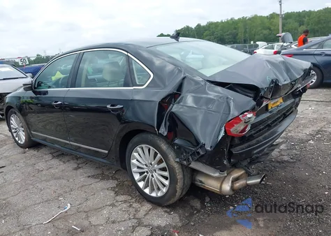 2016 Volkswagen Passat 1.8T Se из США, поврежденный, VIN 1VWBS7A38GC016389